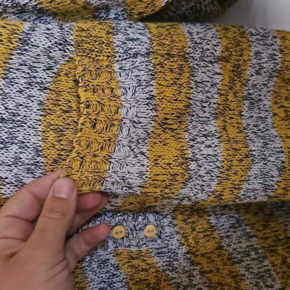 Vintage Sweater - Picture 3 of 4